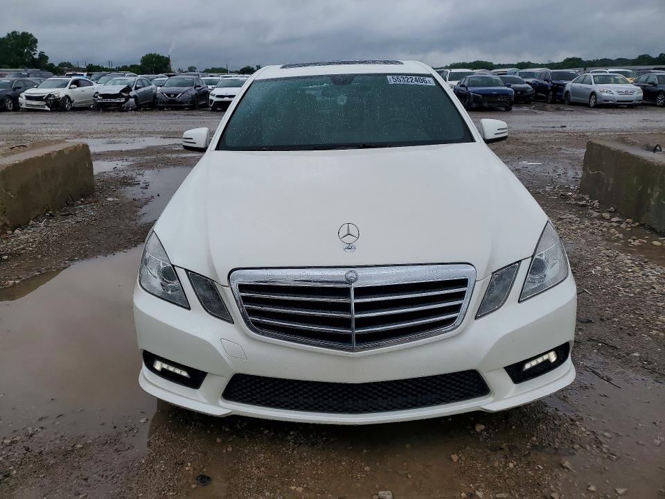 55322406 :رقم المزاد ، WDDHF5GB2BA402188 vin ، 2011 Mercedes-benz E مزاد بيع