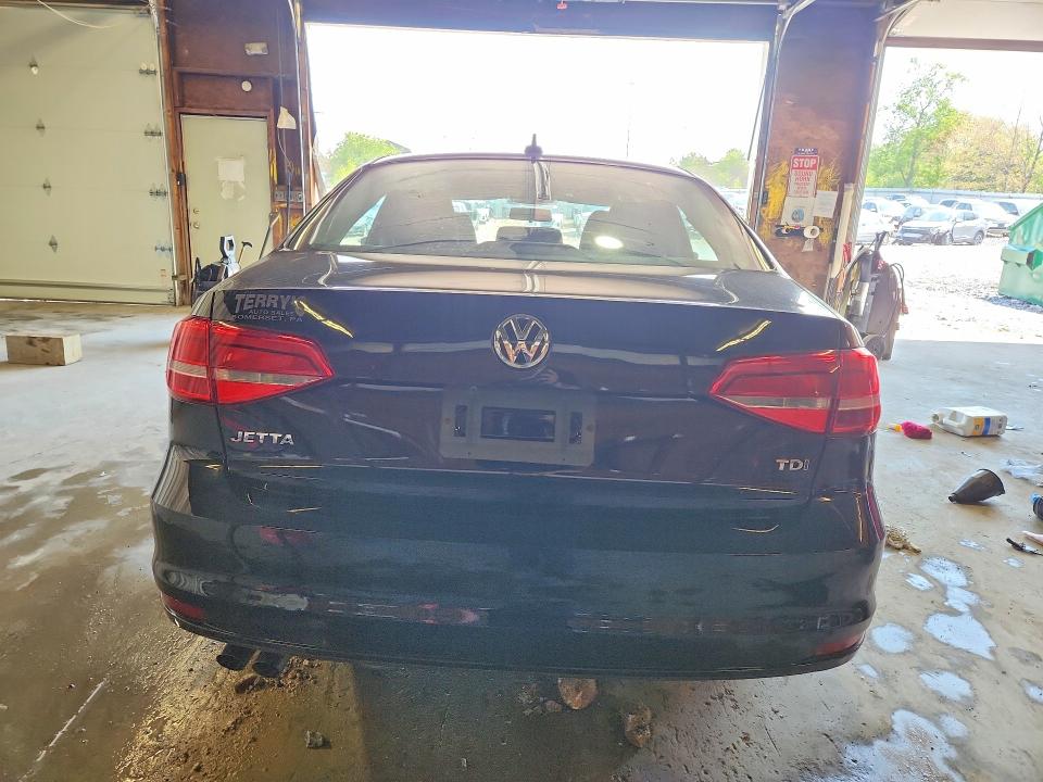 53990226 :رقم المزاد ، 3VW3A7AJ6FM246290 vin ، 2015 Volkswagen Jetta مزاد بيع
