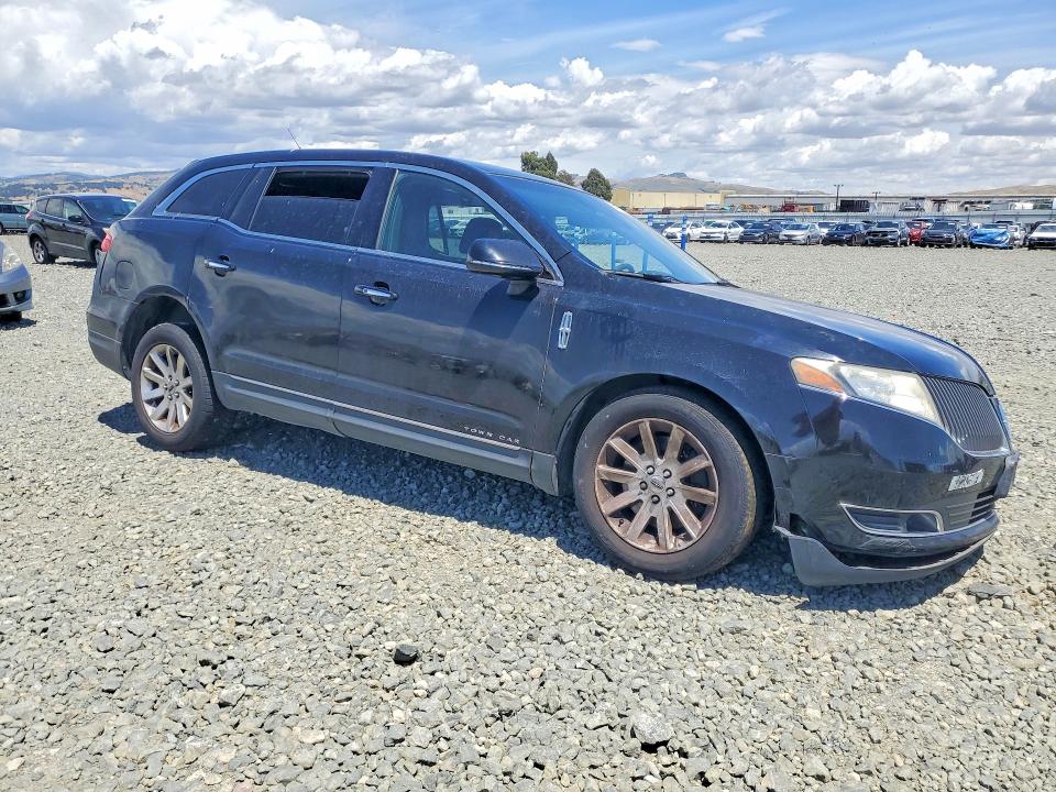 Auction sale of the 2014 Lincoln Mkt, vin: 2LMHJ5NK7EBL57835, lot number: 54553466