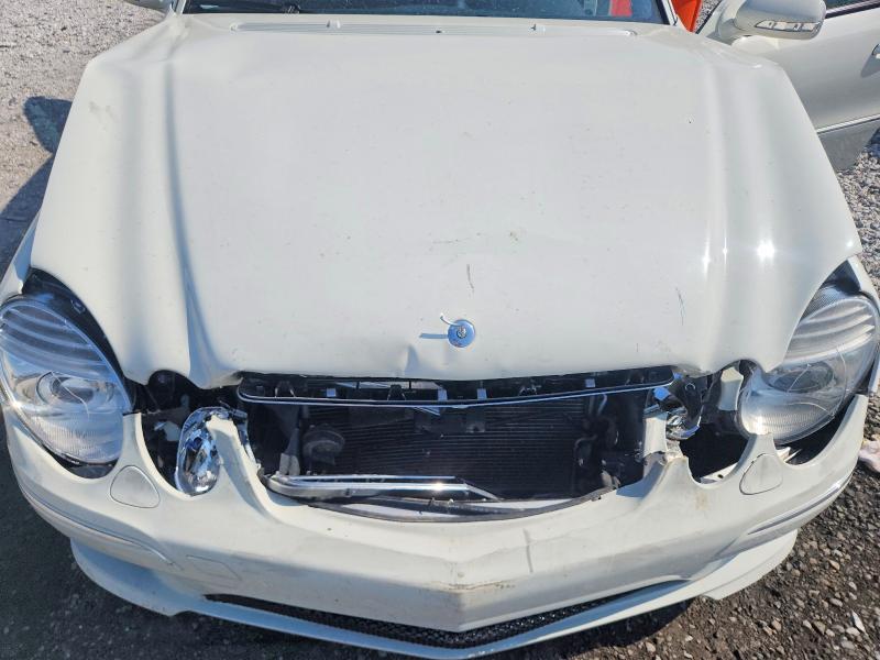 53959546 :رقم المزاد ، WDBUF56X59B380437 vin ، 2009 Mercedes-benz E مزاد بيع