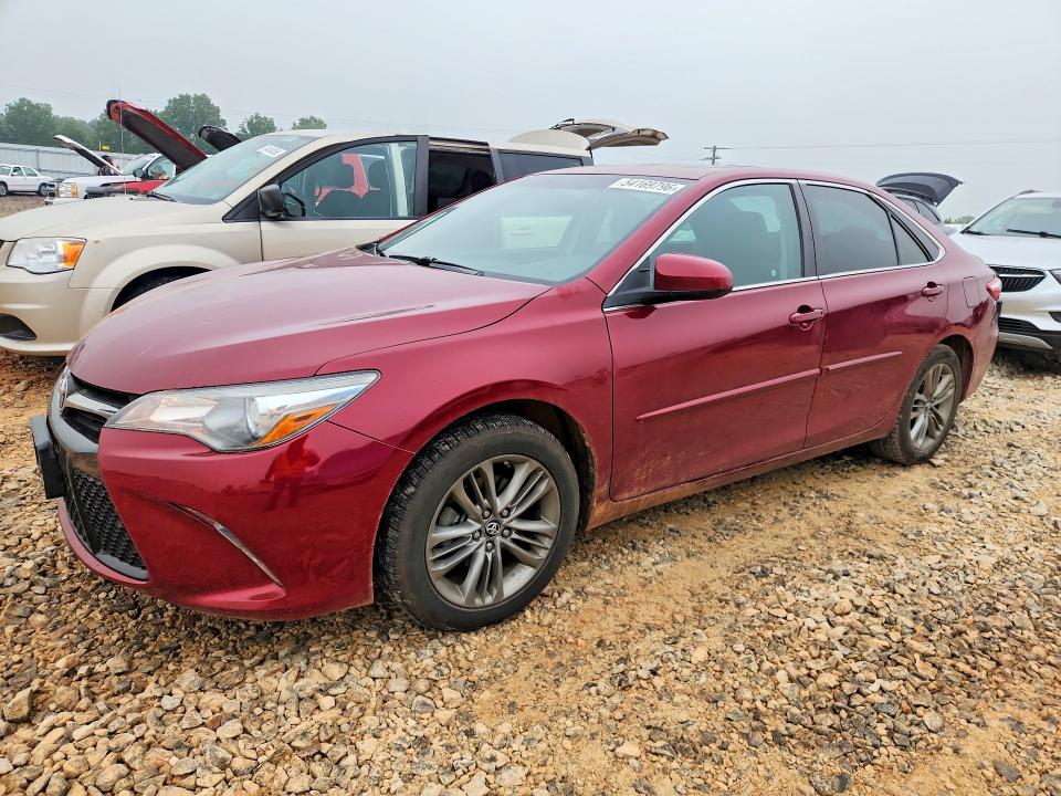 54169796 :رقم المزاد ، 4T1BF1FK9HU795457 vin ، 2017 Toyota Camry مزاد بيع