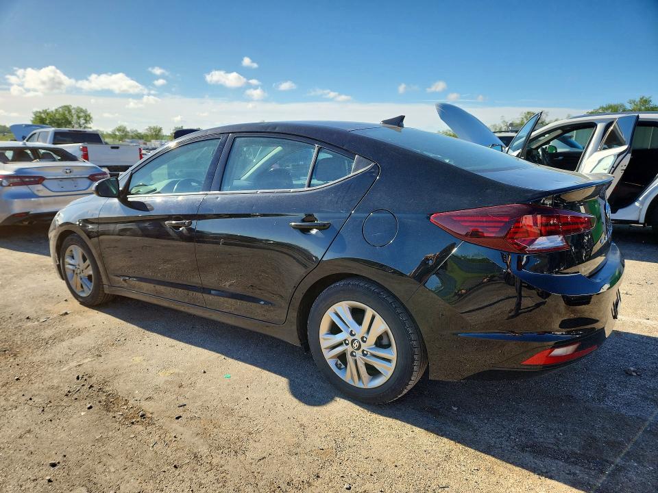 53776546 :رقم المزاد ، 5NPD84LF5KH430551 vin ، 2019 Hyundai Elantra مزاد بيع