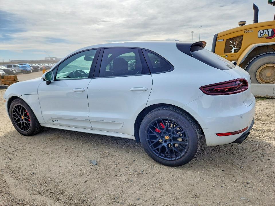 54478636 :رقم المزاد ، WP1AG2A52HLB53395 vin ، 2017 Porsche Macan مزاد بيع