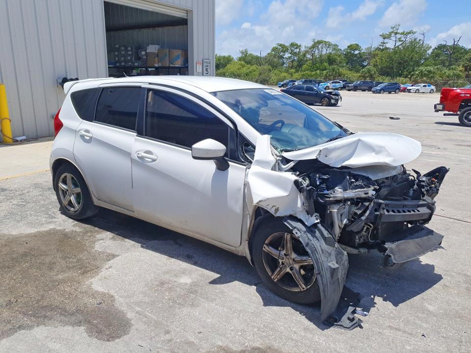2015 Nissan Versa Note მანქანა იყიდება აუქციონზე, vin: 3N1CE2CP4FL448825, აუქციონის ნომერი: 54880186