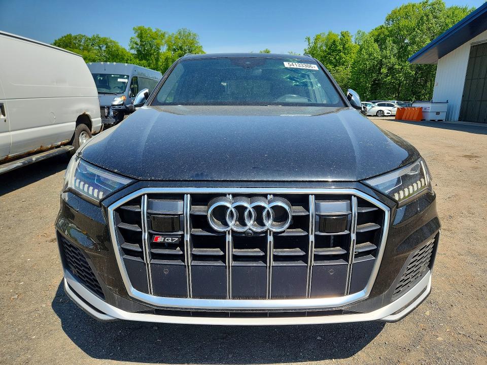 54133306 :رقم المزاد ، WA1VWBF79ND001047 vin ، 2022 Audi Sq7 مزاد بيع