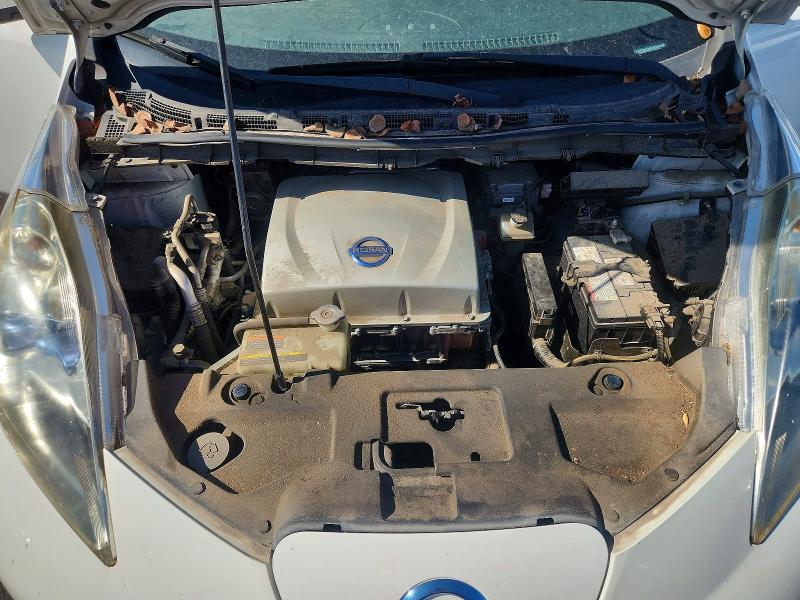 53986666 :رقم المزاد ، 1N4AZ0CPXFC326470 vin ، 2015 Nissan Leaf مزاد بيع