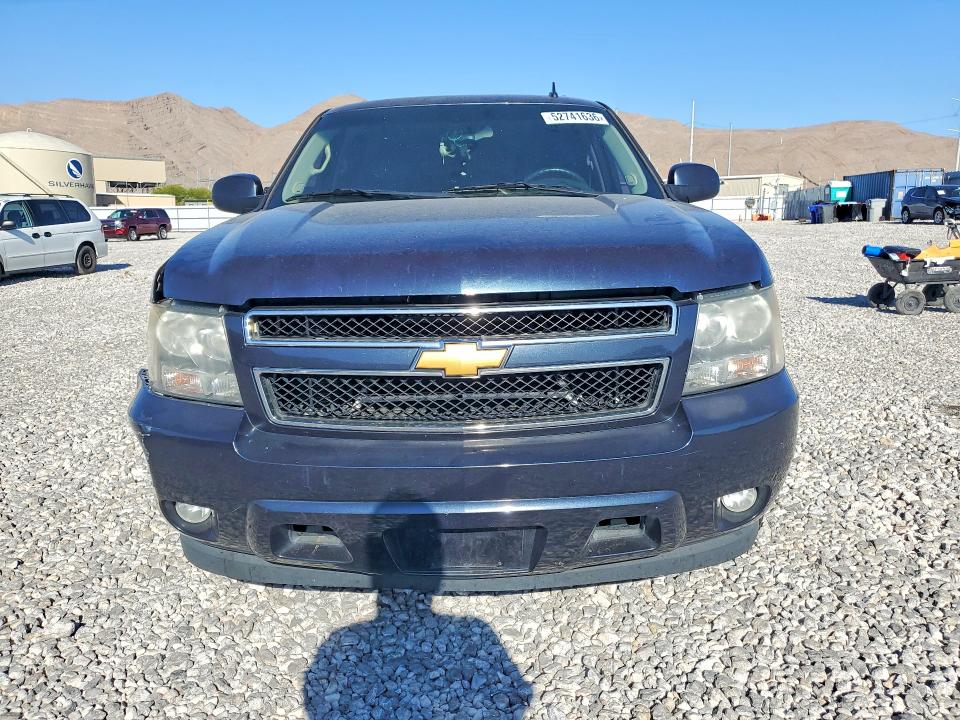 52741636 :رقم المزاد ، 1GNSCJE02DR218173 vin ، 2013 Chevrolet Suburban مزاد بيع