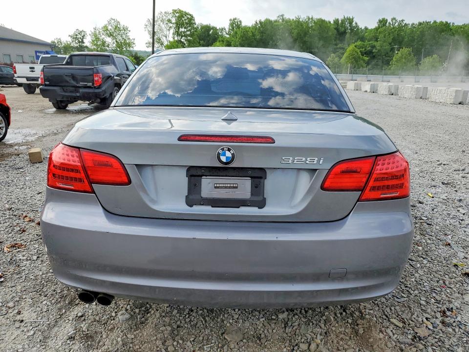 53916226 :رقم المزاد ، WBADW7C56BE443689 vin ، 2011 Bmw 328 مزاد بيع