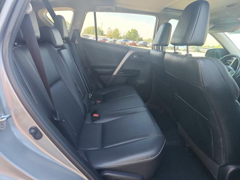53277886 :رقم المزاد ، 2T3DFREV1HW635079 vin ، 2017 Toyota Rav4 مزاد بيع