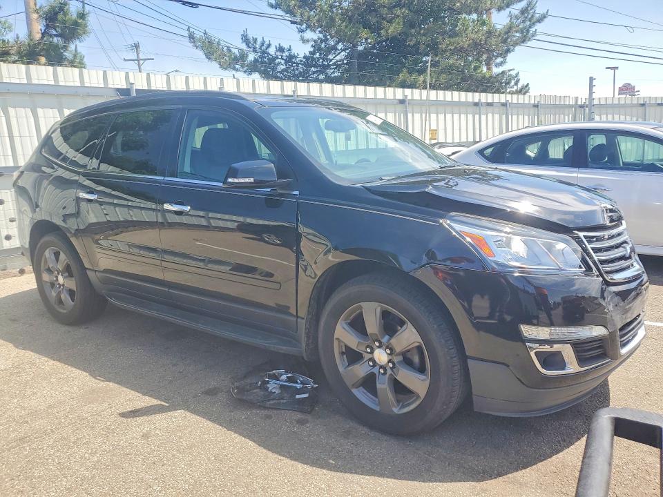 53477116 :رقم المزاد ، 1GNKRHKD0HJ305007 vin ، 2017 Chevrolet Traverse مزاد بيع