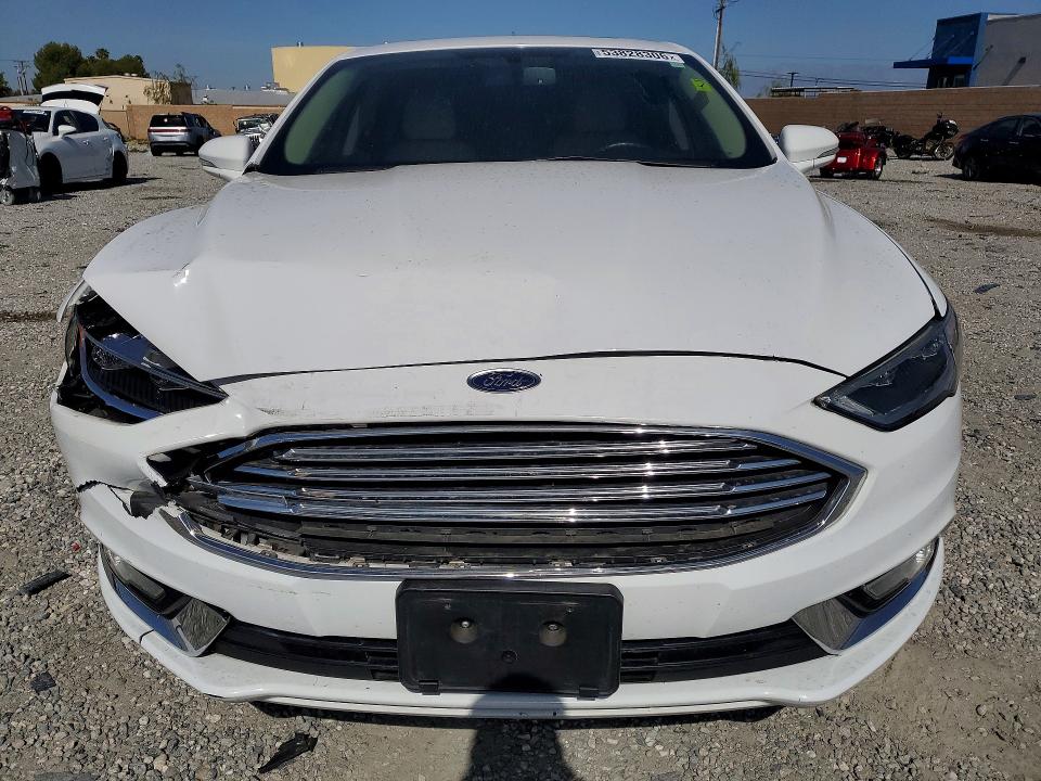 53828306 :رقم المزاد ، 3FA6P0RU9JR245477 vin ، 2018 Ford Fusion مزاد بيع