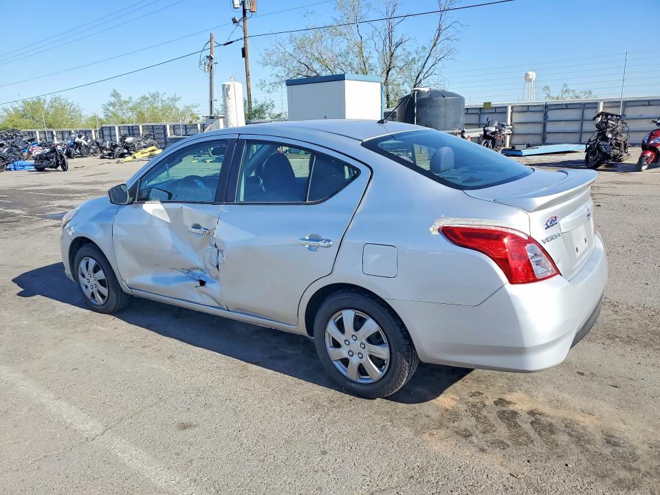 52096836 :رقم المزاد ، 3N1CN7AP2JK412663 vin ، 2018 Nissan Versa مزاد بيع