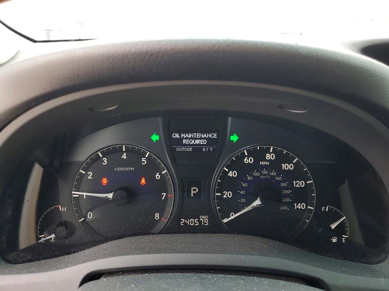 52840736 :رقم المزاد ، 2T2ZK1BA1AC030561 vin ، 2010 Lexus Rx مزاد بيع