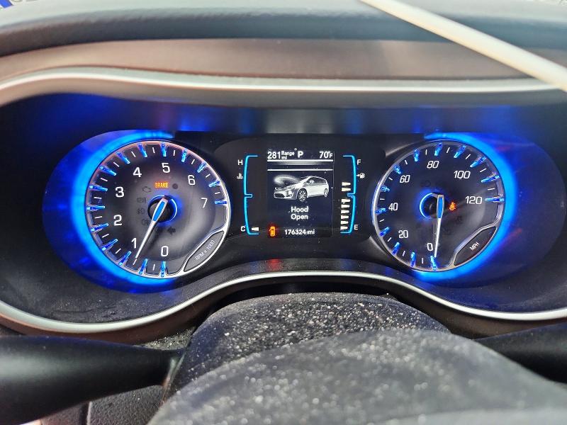 53951886 :رقم المزاد ، 2C4RC1BG7HR844889 vin ، 2017 Chrysler Pacifica مزاد بيع