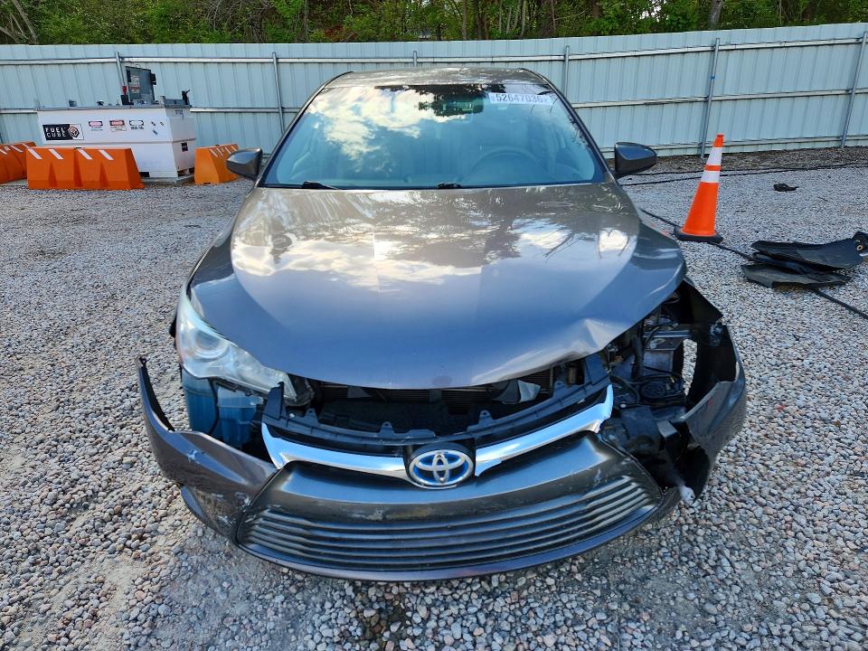 2017 Toyota Camry Hybrid მანქანა იყიდება აუქციონზე, vin: 4T1BD1FK3HU216484, აუქციონის ნომერი: 52647036