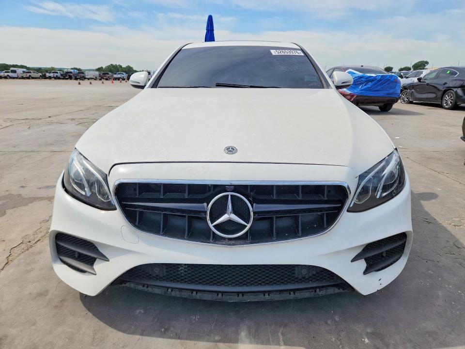52653976 :رقم المزاد ، WDDZF4JB9HA243055 vin ، 2017 Mercedes-benz E مزاد بيع