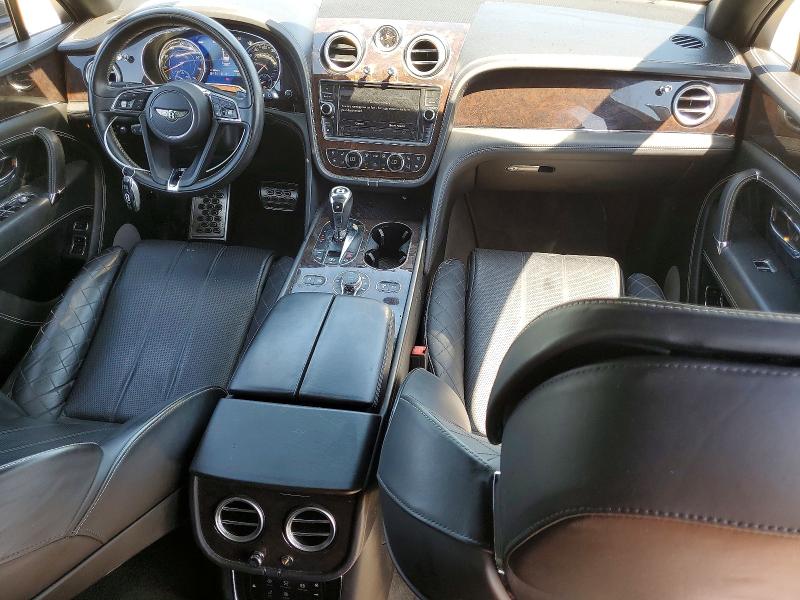 Продажа на аукционе авто 2017 Bentley Bentayga, vin: SJAAC2ZV5HC016003, номер лота: 54534776