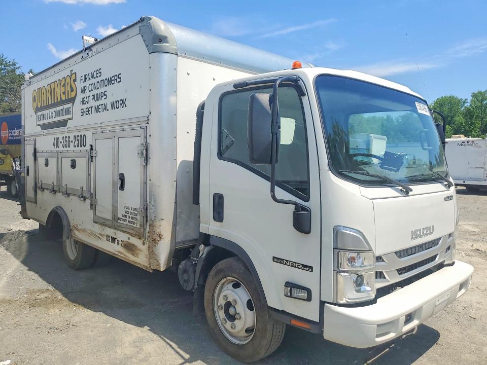53634996 :رقم المزاد ، 54DC4W1D5RS200097 vin ، 2024 Isuzu Npr Xd مزاد بيع