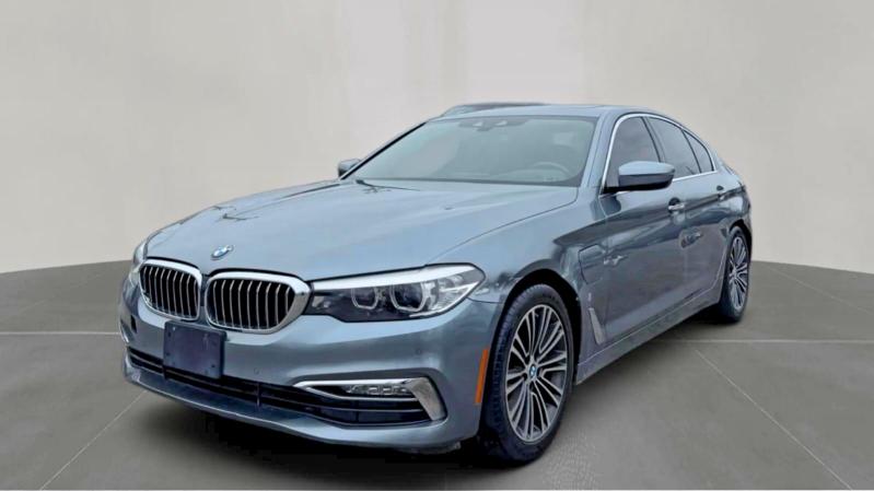 55226946 :رقم المزاد ، WBAJB1C56JB374403 vin ، 2018 Bmw 530xe مزاد بيع