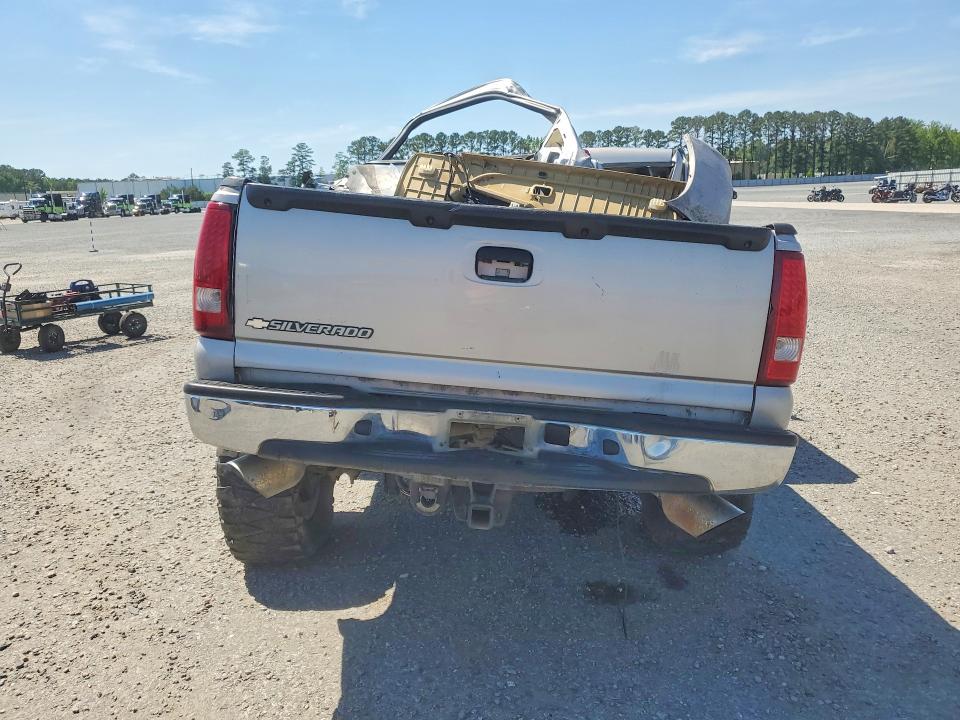 Продаж на аукціоні авто 2006 Chevrolet Silverado, vin: 2GCEK13TX61200537, номер лоту: 51204326