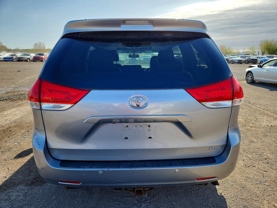 Продажа на аукционе авто 2014 Toyota Sienna, vin: 5TDYK3DC5ES466062, номер лота: 53454506