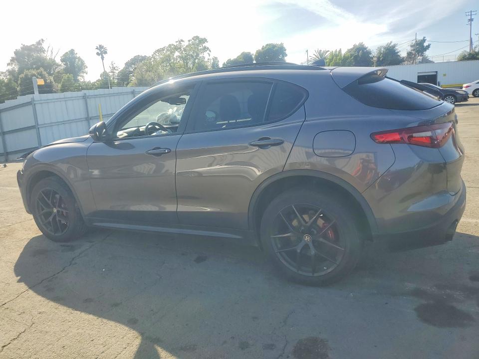 Продажа на аукционе авто 2020 Alfa Romeo Stelvio, vin: ZASPAJAN5L7C93926, номер лота: 53218916