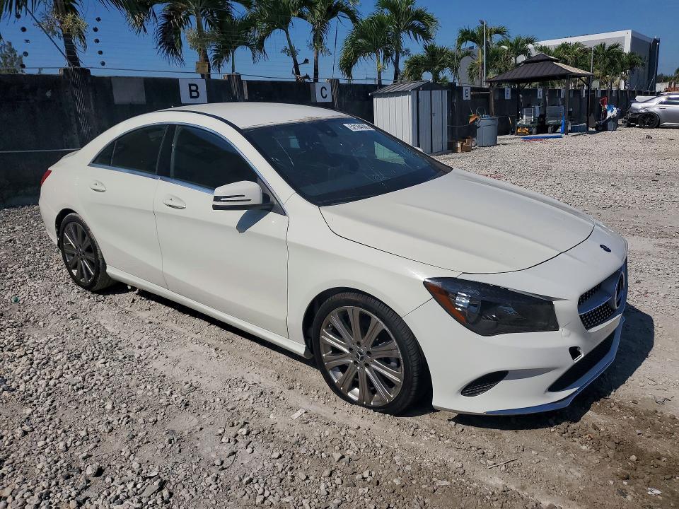 Продажа на аукционе авто 2018 Mercedes-benz Cla, vin: WDDSJ4EB9JN571200, номер лота: 52184386
