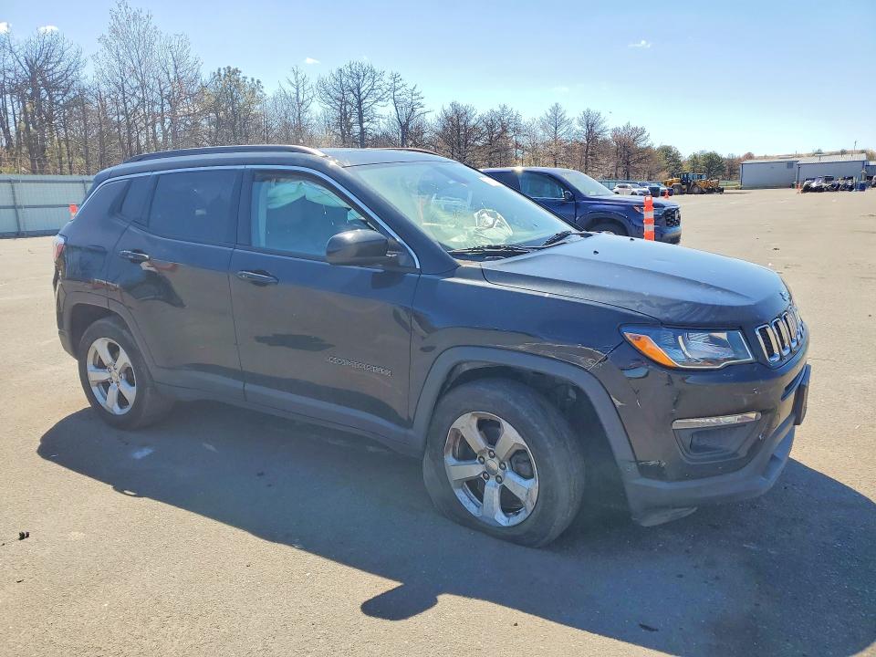 2018 Jeep Compass მანქანა იყიდება აუქციონზე, vin: 3C4NJDBB4JT117111, აუქციონის ნომერი: 51768796