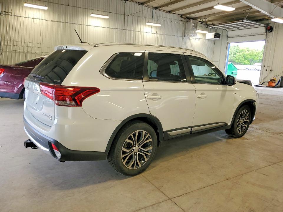 2016 Mitsubishi Outlander მანქანა იყიდება აუქციონზე, vin: JA4JZ4AX2GZ048600, აუქციონის ნომერი: 54863246