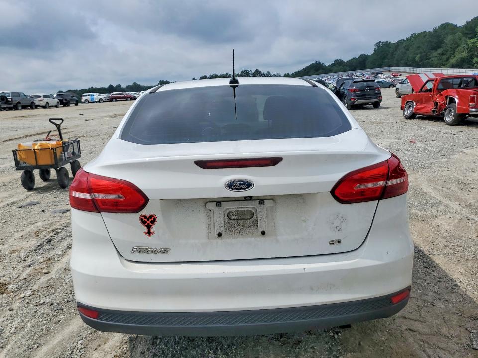 55228376 :رقم المزاد ، 1FADP3F28HL256247 vin ، 2017 Ford Focus مزاد بيع