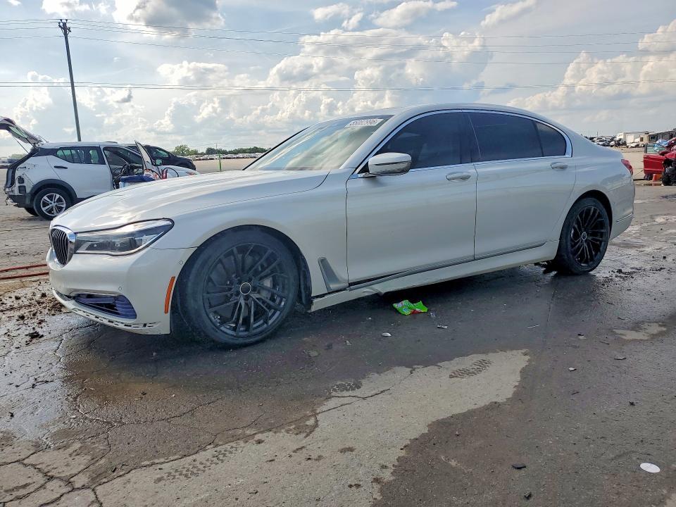 2016 Bmw 750 მანქანა იყიდება აუქციონზე, vin: WBA7F2C56GG418156, აუქციონის ნომერი: 55082996