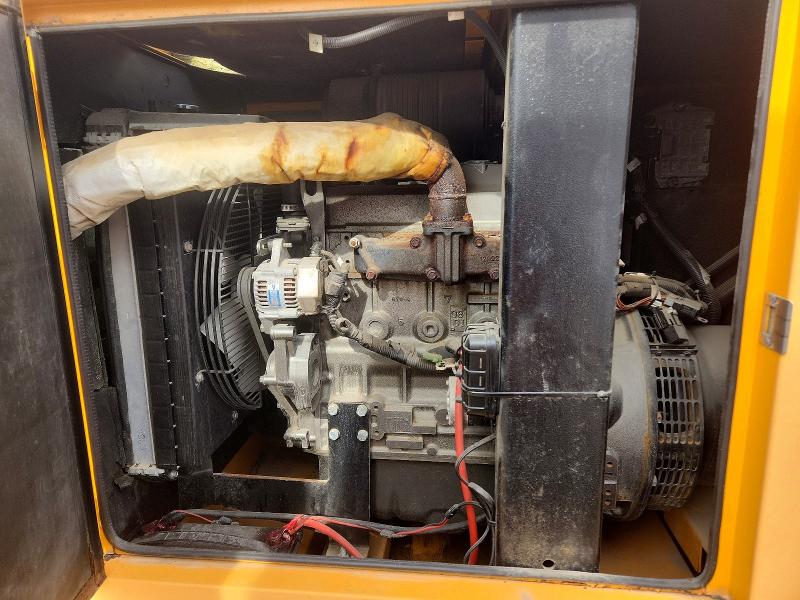 51119016 :رقم المزاد ، 1J9TF12169F402398 vin ، 2010 Urwi Industrial Equipment مزاد بيع