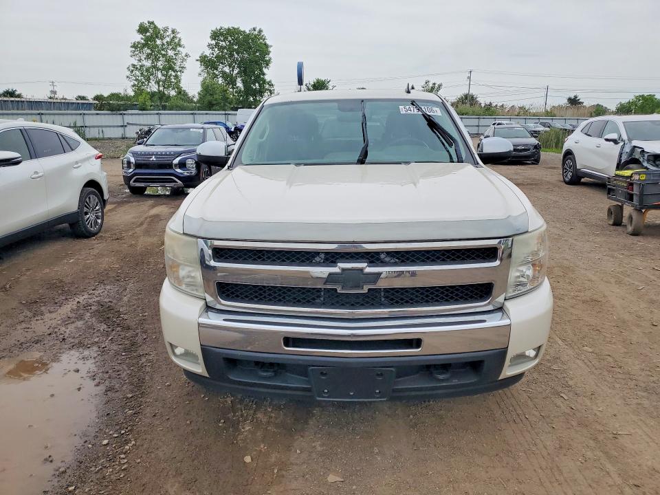54798106 :رقم المزاد ، 3GCPKSE32BG321172 vin ، 2011 Chevrolet Silverado مزاد بيع