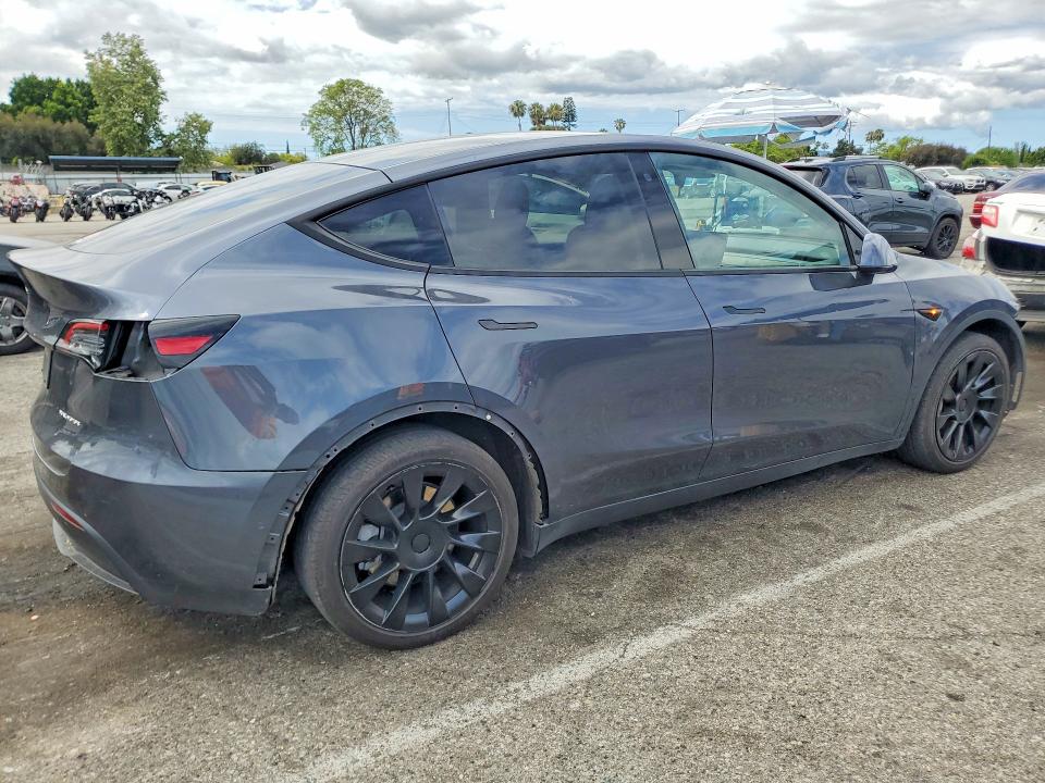 52476656 :رقم المزاد ، 5YJYGDEE5LF045502 vin ، 2020 Tesla Model Y مزاد بيع