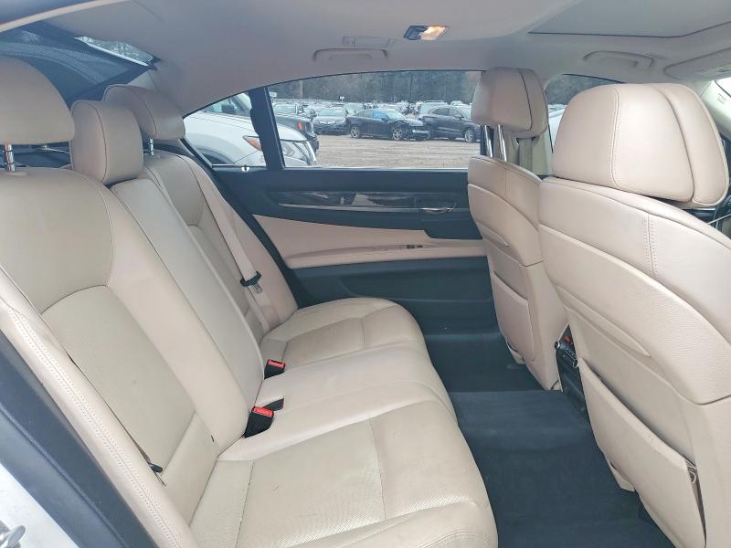 51302456 :رقم المزاد ، WBAKC8C59CC437646 vin ، 2012 Bmw 750 مزاد بيع
