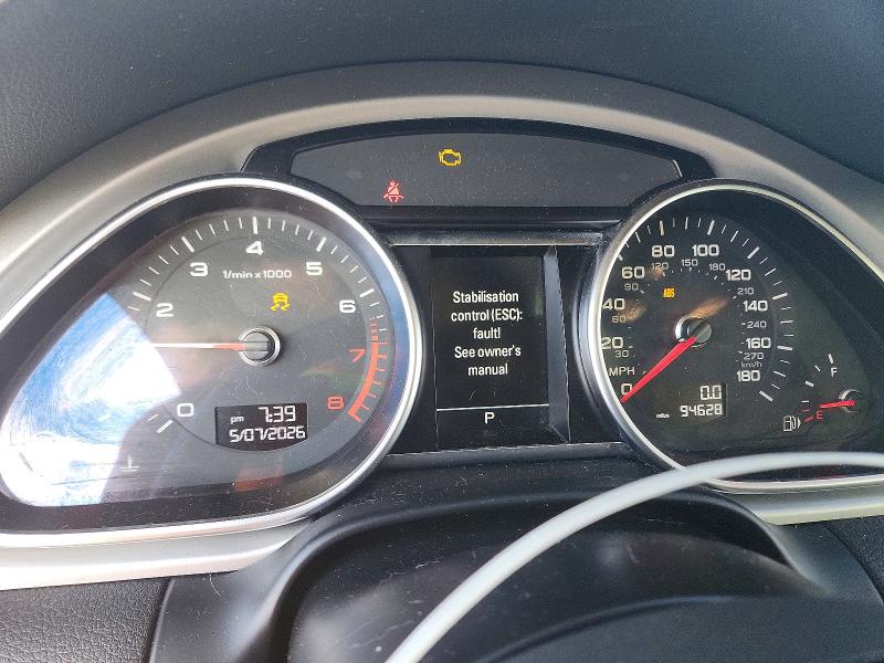 Продажа на аукционе авто 2015 Audi Q7, vin: WA1LGAFE4FD023598, номер лота: 52999256