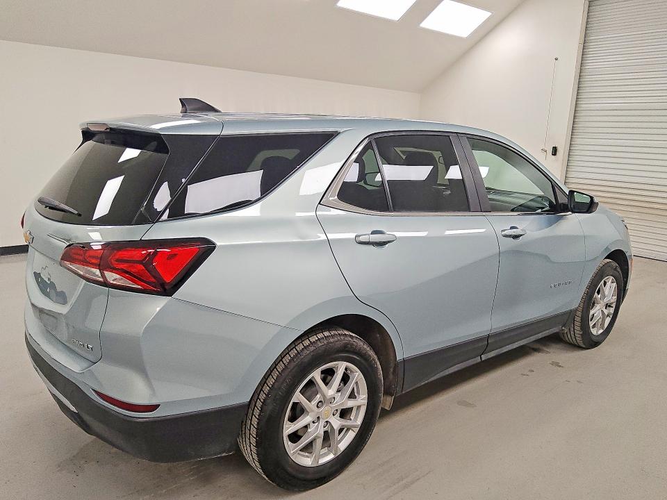 2022 Chevrolet Equinox მანქანა იყიდება აუქციონზე, vin: 2GNAXUEVXN6135150, აუქციონის ნომერი: 54526726