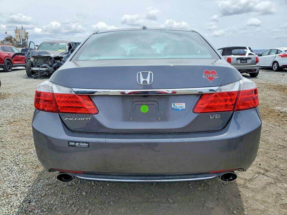 41628426 :رقم المزاد ، 1HGCR3F82DA048893 vin ، 2013 Honda Accord مزاد بيع
