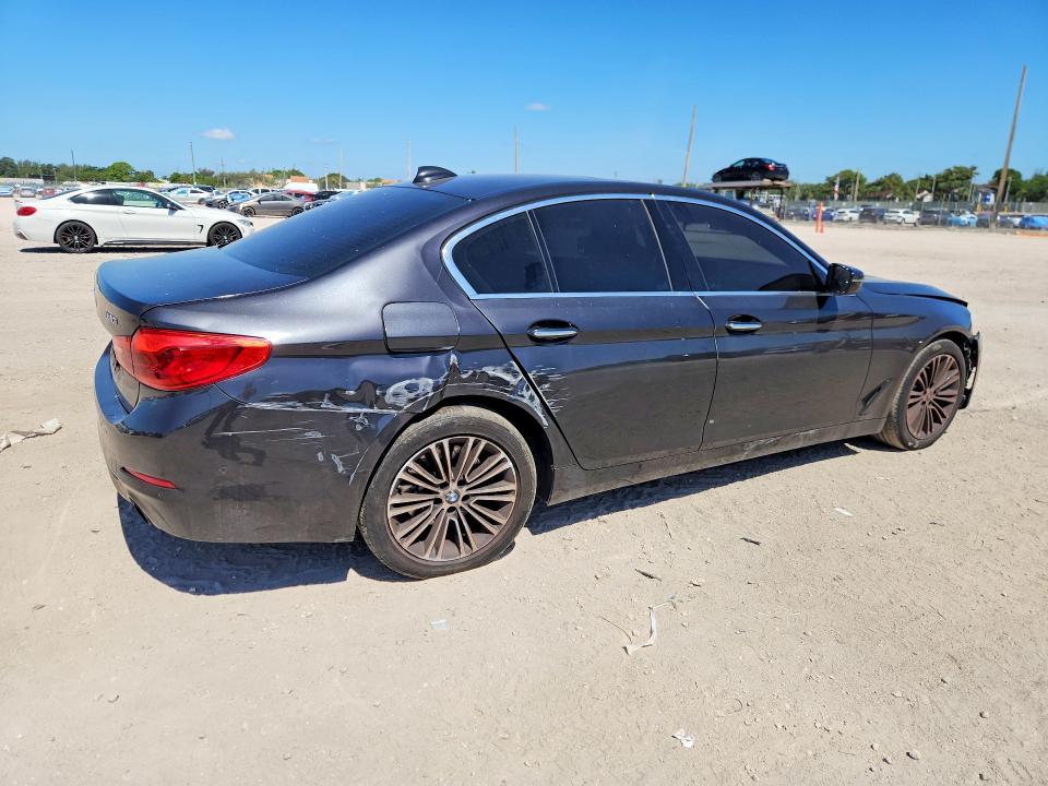 52824316 :رقم المزاد ، WBAJA5C38HG897279 vin ، 2017 Bmw 530 مزاد بيع