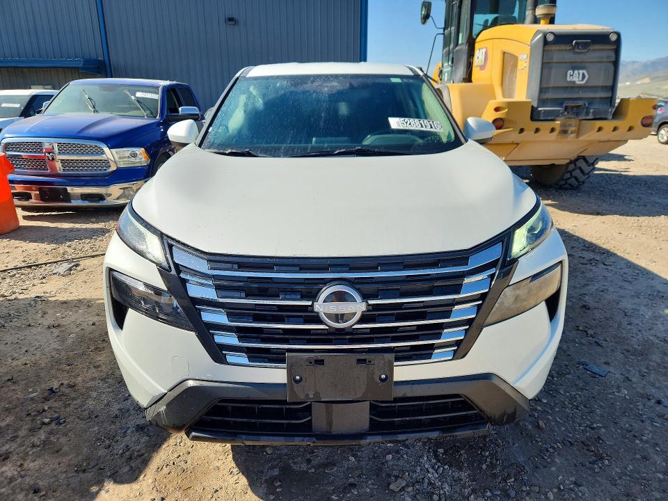 52881916 :رقم المزاد ، 5N1BT3BB1SC765988 vin ، 2025 Nissan Rogue مزاد بيع