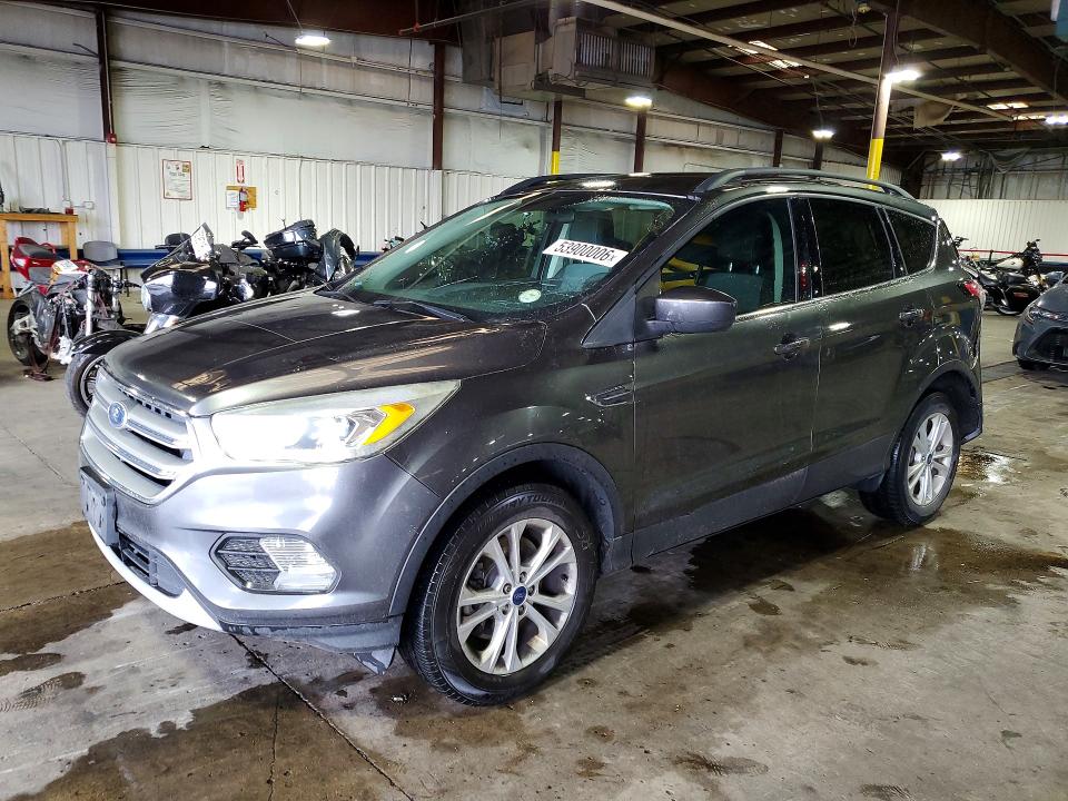 53900006 :رقم المزاد ، 1FMCU9G91HUB62567 vin ، 2017 Ford Escape مزاد بيع