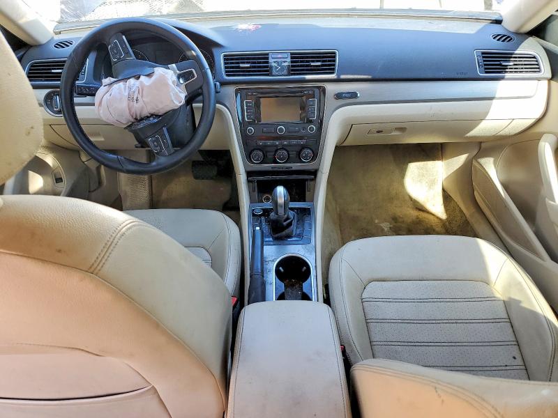 54164666 :رقم المزاد ، 1VWBT7A3XFC033979 vin ، 2015 Volkswagen Passat مزاد بيع