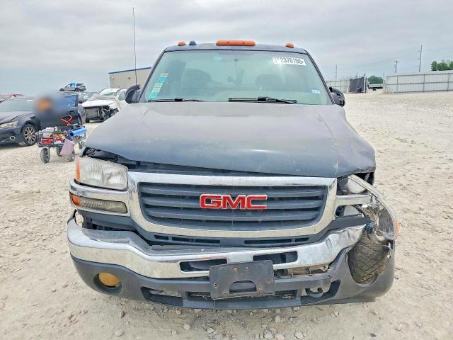 2004 Gmc Sierra მანქანა იყიდება აუქციონზე, vin: 1GTHC29214E248549, აუქციონის ნომერი: 52376106