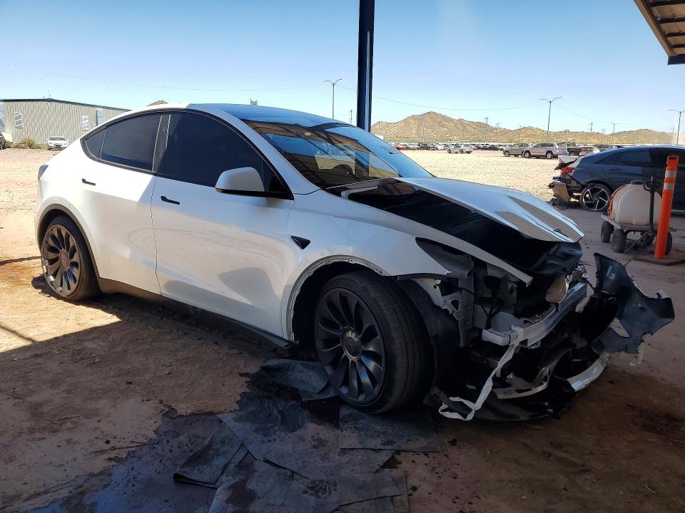 2024 Tesla Model Y მანქანა იყიდება აუქციონზე, vin: 7SAYGDEF7RF179044, აუქციონის ნომერი: 52505886