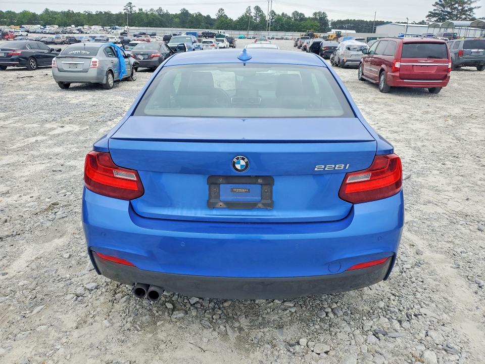 51763076 :رقم المزاد ، WBA1F9C5XGV546765 vin ، 2016 Bmw 228 مزاد بيع