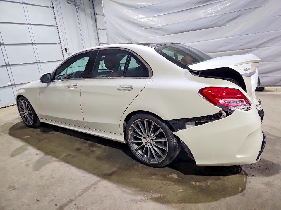 52776436 :رقم المزاد ، 55SWF4JB1GU177134 vin ، 2016 Mercedes-benz C مزاد بيع