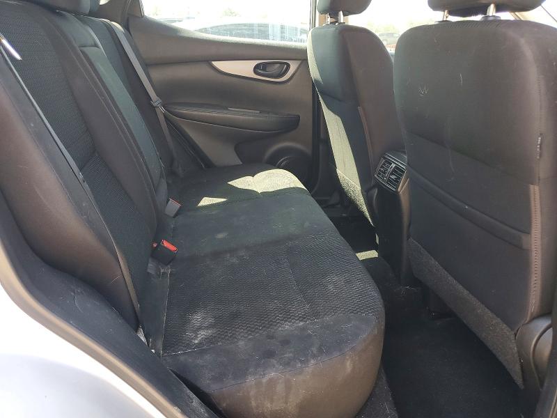 54965506 :رقم المزاد ، JN1BJ1CP5JW102710 vin ، 2018 Nissan Rogue Sport مزاد بيع