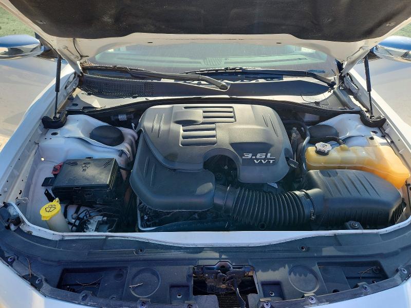 53510026 :رقم المزاد ، 2C3CCAEG8GH273357 vin ، 2016 Chrysler 300c مزاد بيع