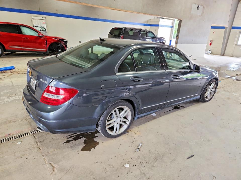 2014 Mercedes-benz C მანქანა იყიდება აუქციონზე, vin: WDDGF8AB2ER315208, აუქციონის ნომერი: 52306806