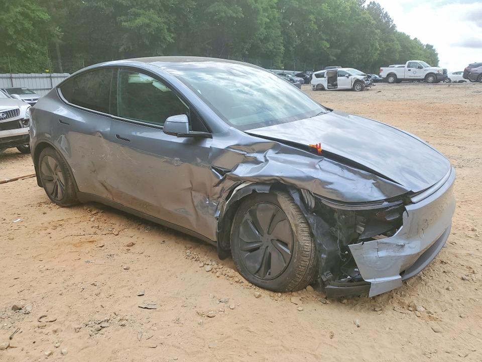 52313686 :رقم المزاد ، 7SAYGDED2TA660399 vin ، 2026 Tesla Model Y مزاد بيع